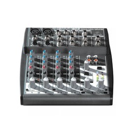 Mezcladora Behringer, Mod 802